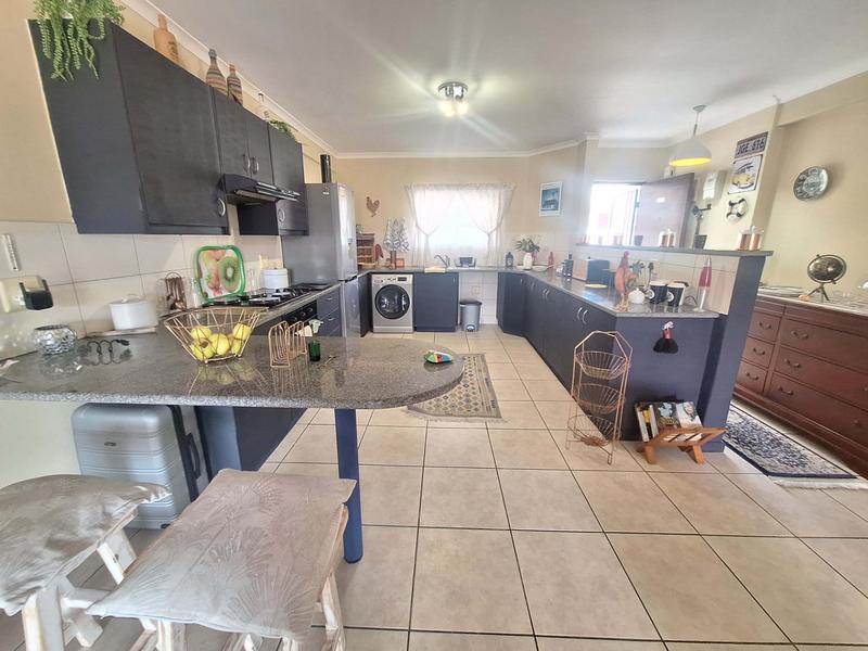 2 Bedroom Property for Sale in Hartenbos Central Western Cape